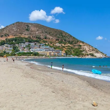 Apartment Beachfront Apts, βy Idealstay Experience *